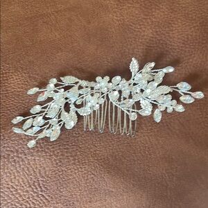 Elegant Silver Hair Comb with Crystal Accents